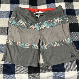 MENS trinity board shorts sz 33 new